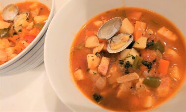 マンハッタン・クラムチャウダー　　　　　　Manhattan Clam Chowder