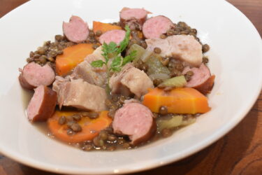 塩豚とレンズ豆の煮込み/Petit Salé aux lentilles